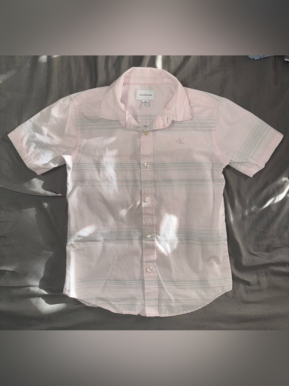 Calvin Klein Jeans Button Up Shirt Men’s M Pink Gray White Stripe Short Sleeve